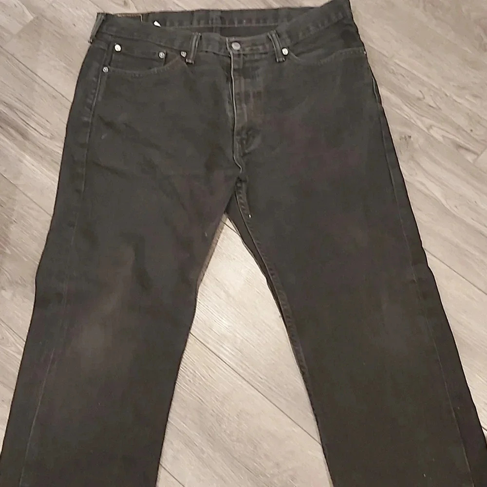 Levis - Picture 3 of 3